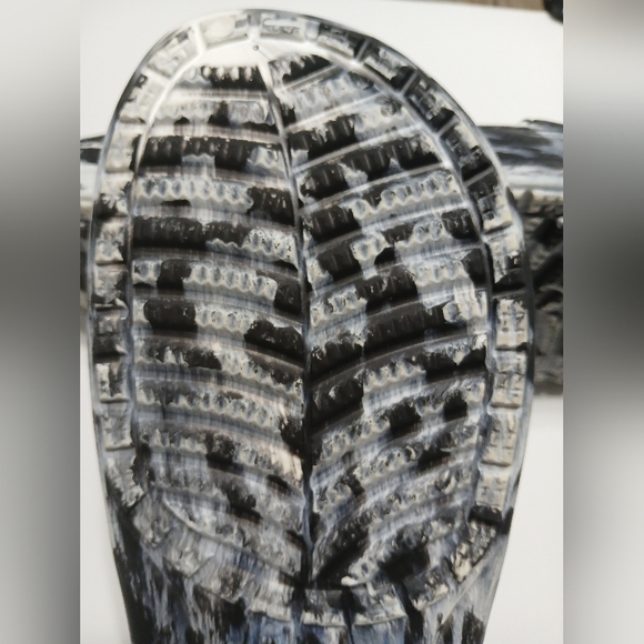 Crocs Black‎ and White Slide Sandals - Picture 8 of 9